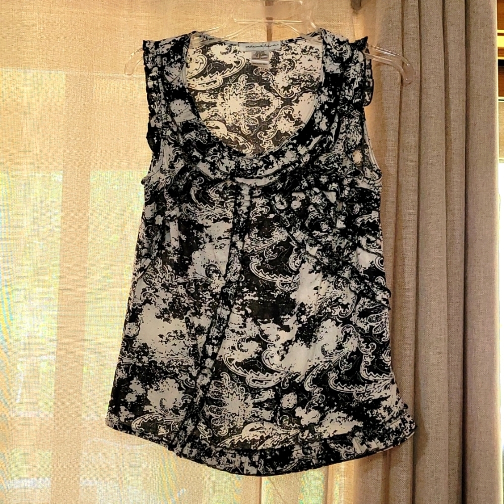 Sleeveless top